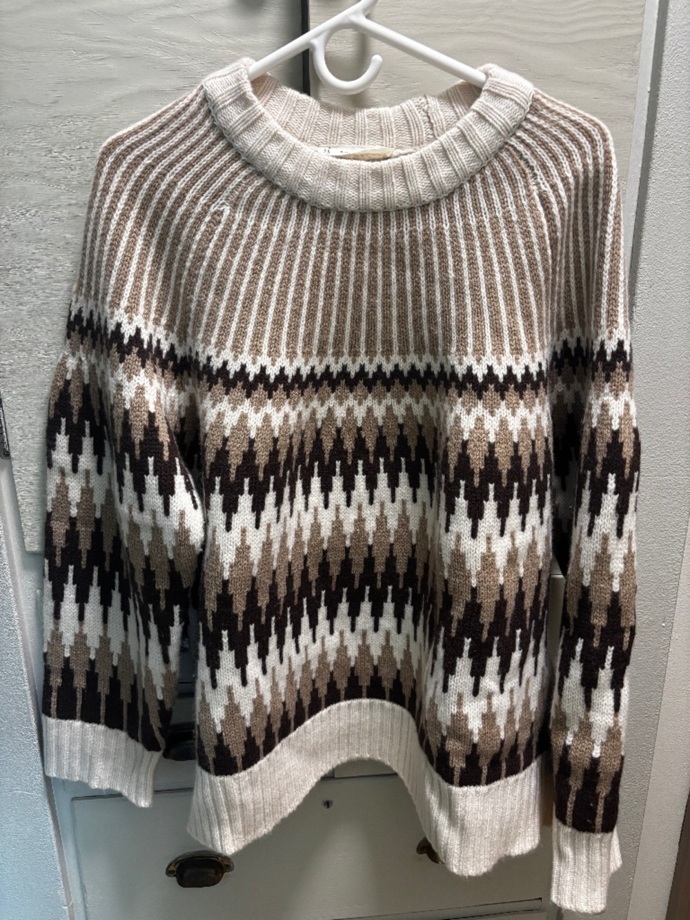 Everlane 100% wool sweater